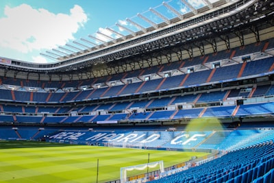 ريال مدريد ضد ليفربول مباشرةمواجهة أسطورية بين عمالقة الكرة الأوروبية